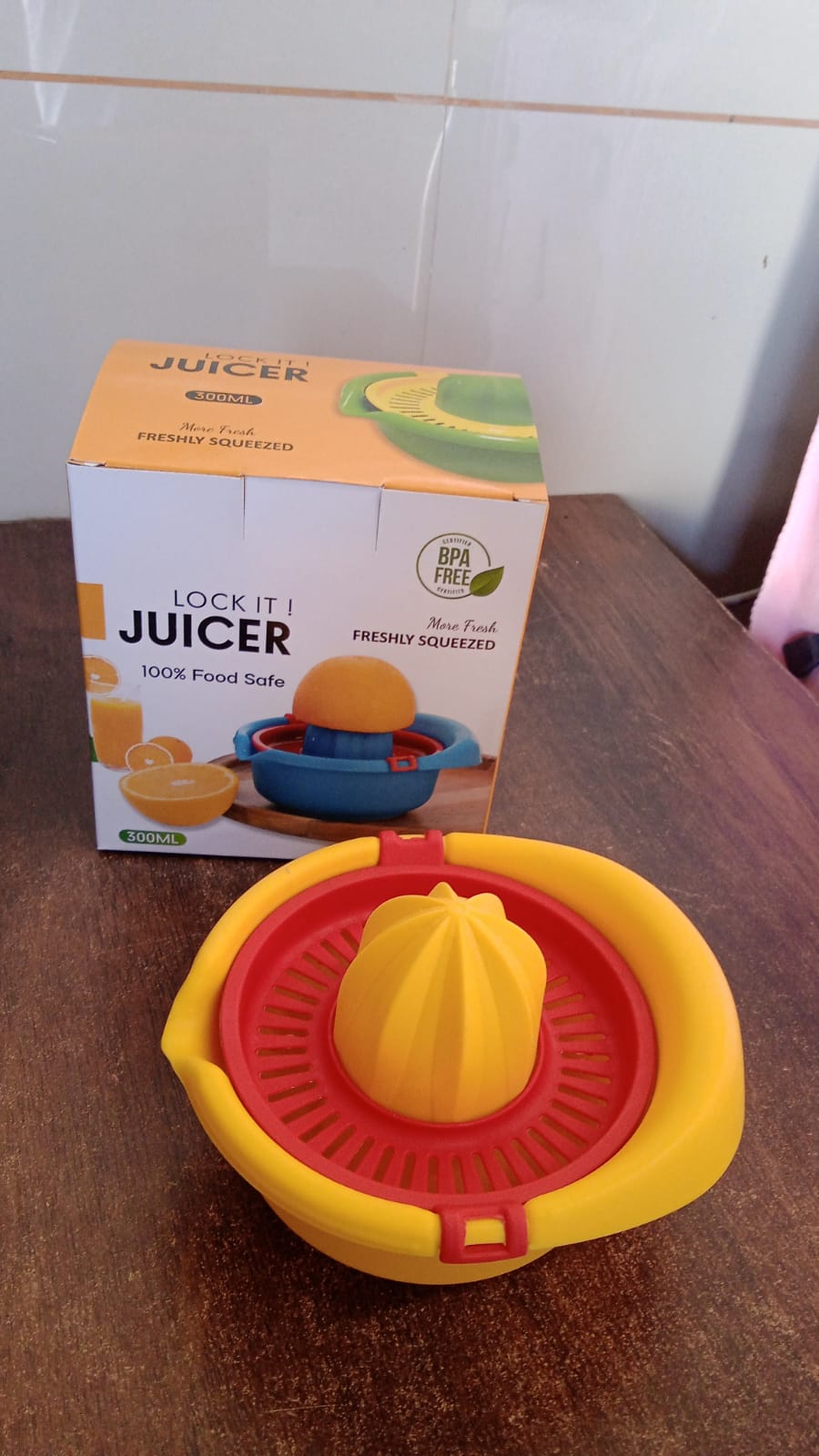 Manual Citrus Juicer