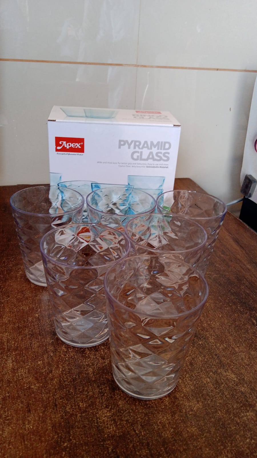 Unbreakable Pyramid Design Glass