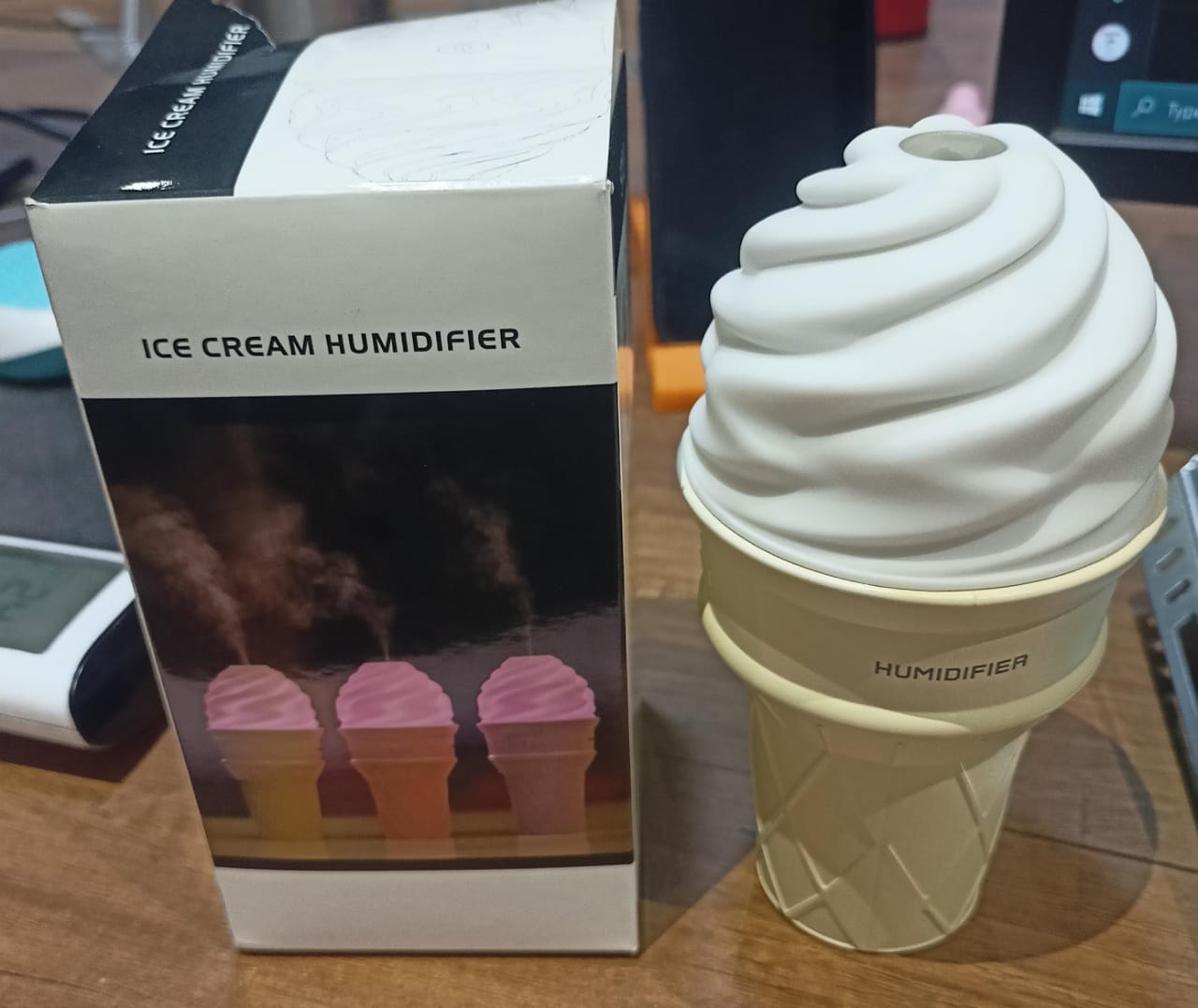 Ice Cream Cone Shape Air Freshener Humidifier (1pc Cream Color)