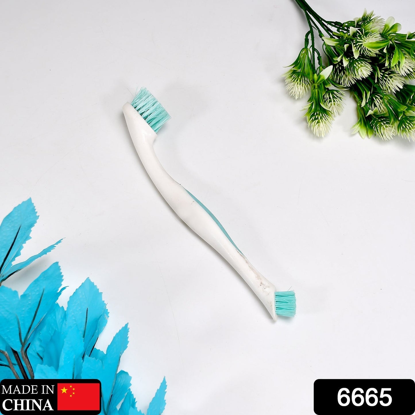 Dual-Sided Cleaning Brush