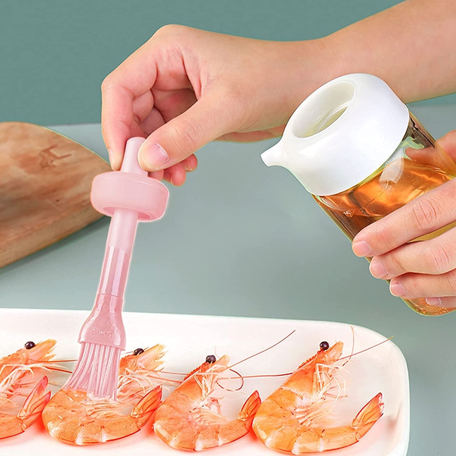 2-in-1 Oil Dispenser Bottle with Silicone Brush