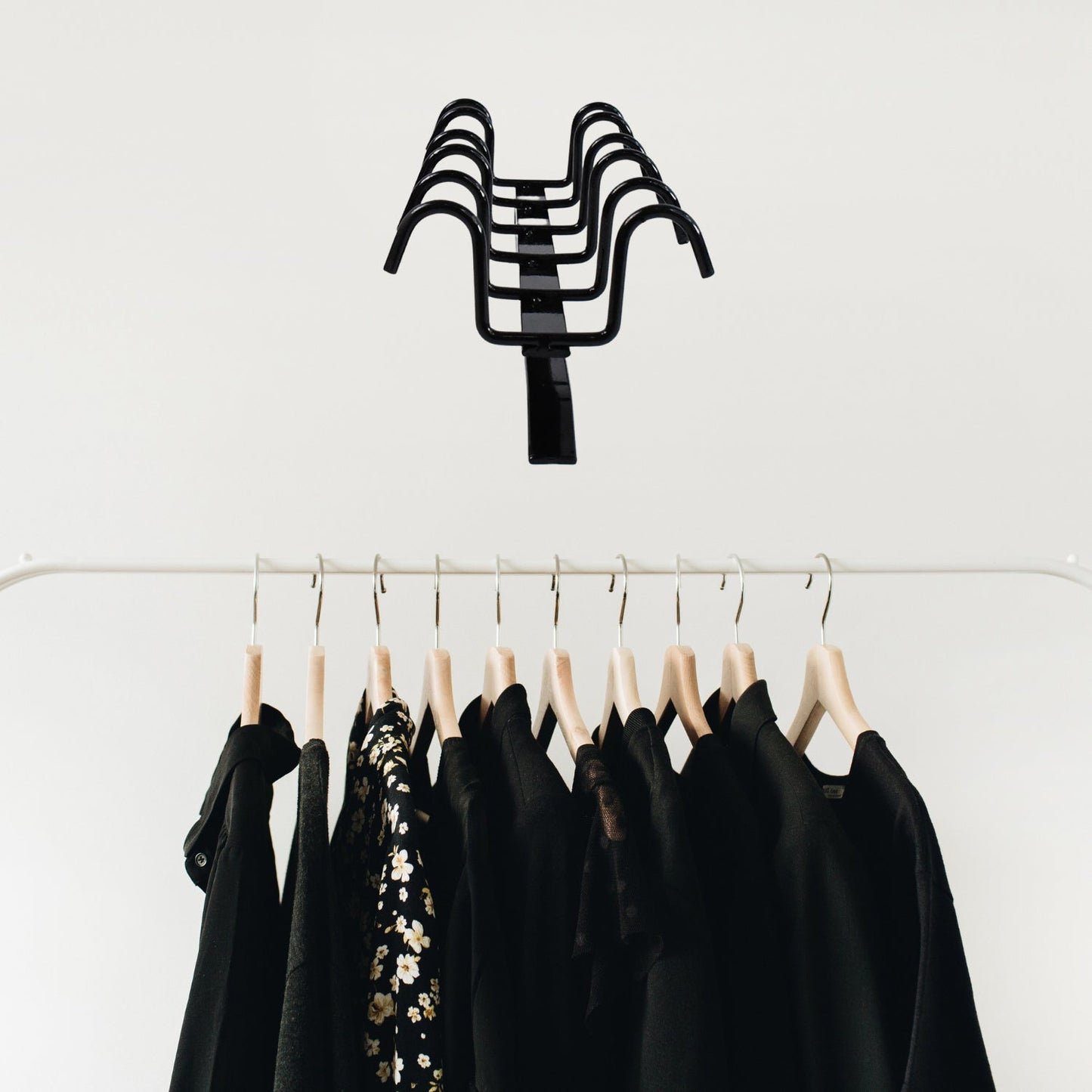 Double-row Iron Hanger 6 Hooks