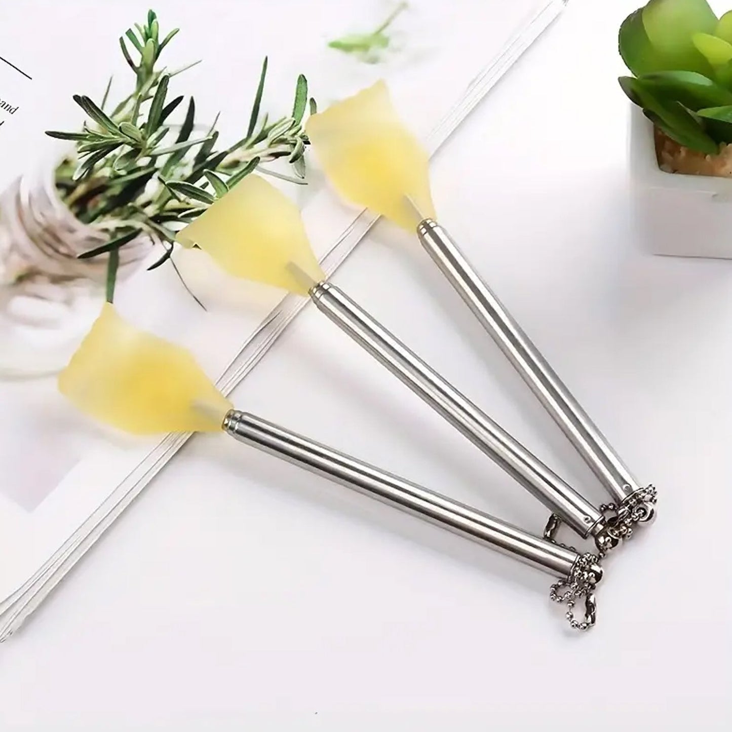 Retractable Metal Back Scratcher