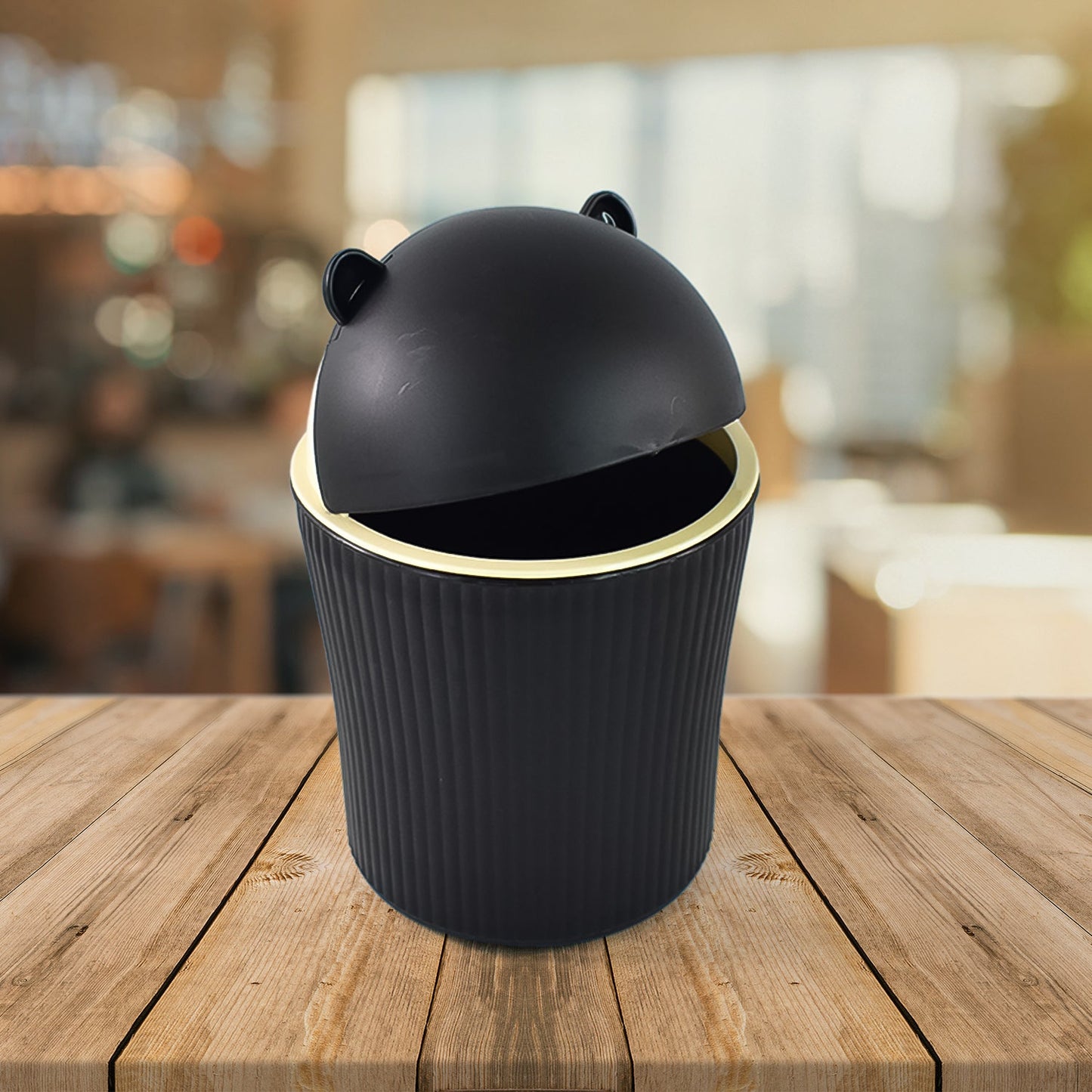 Chic Swing-Lid Bin