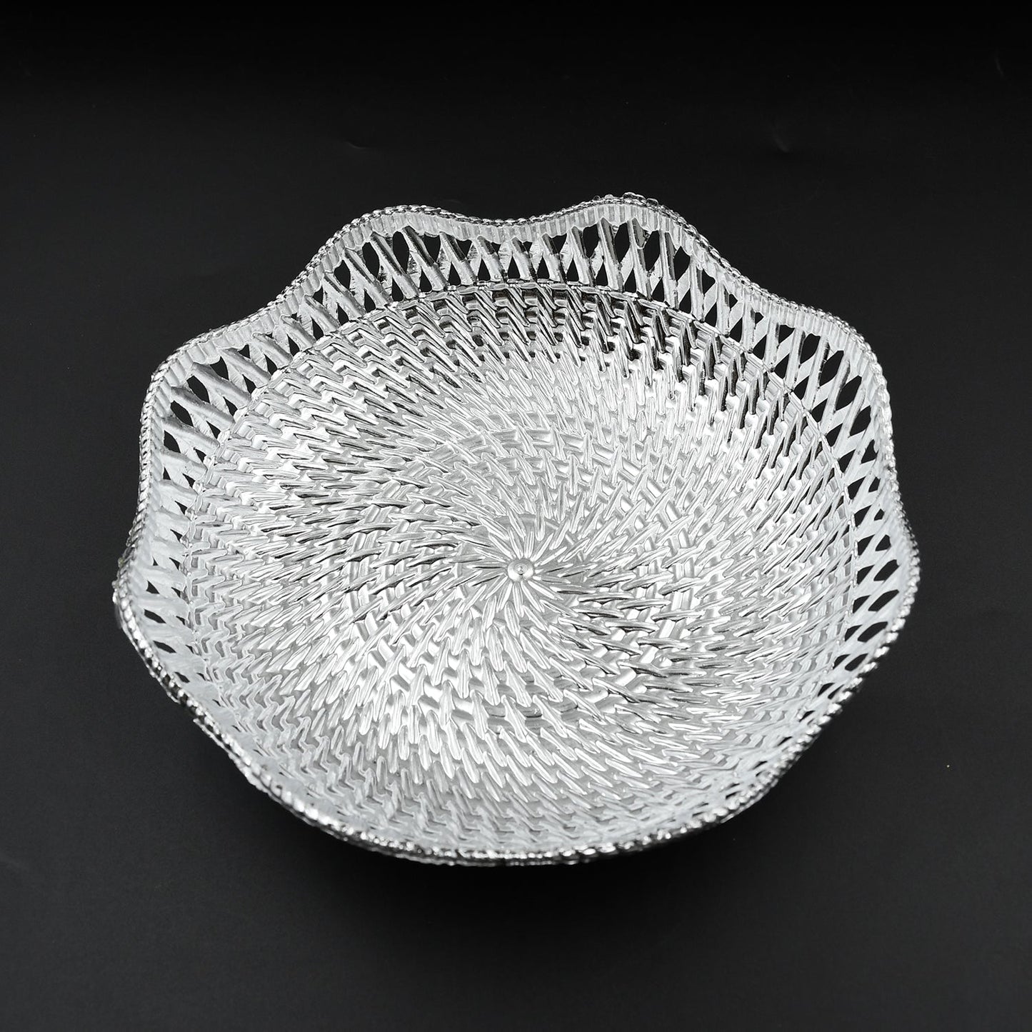 Traditional Round Serving Tray