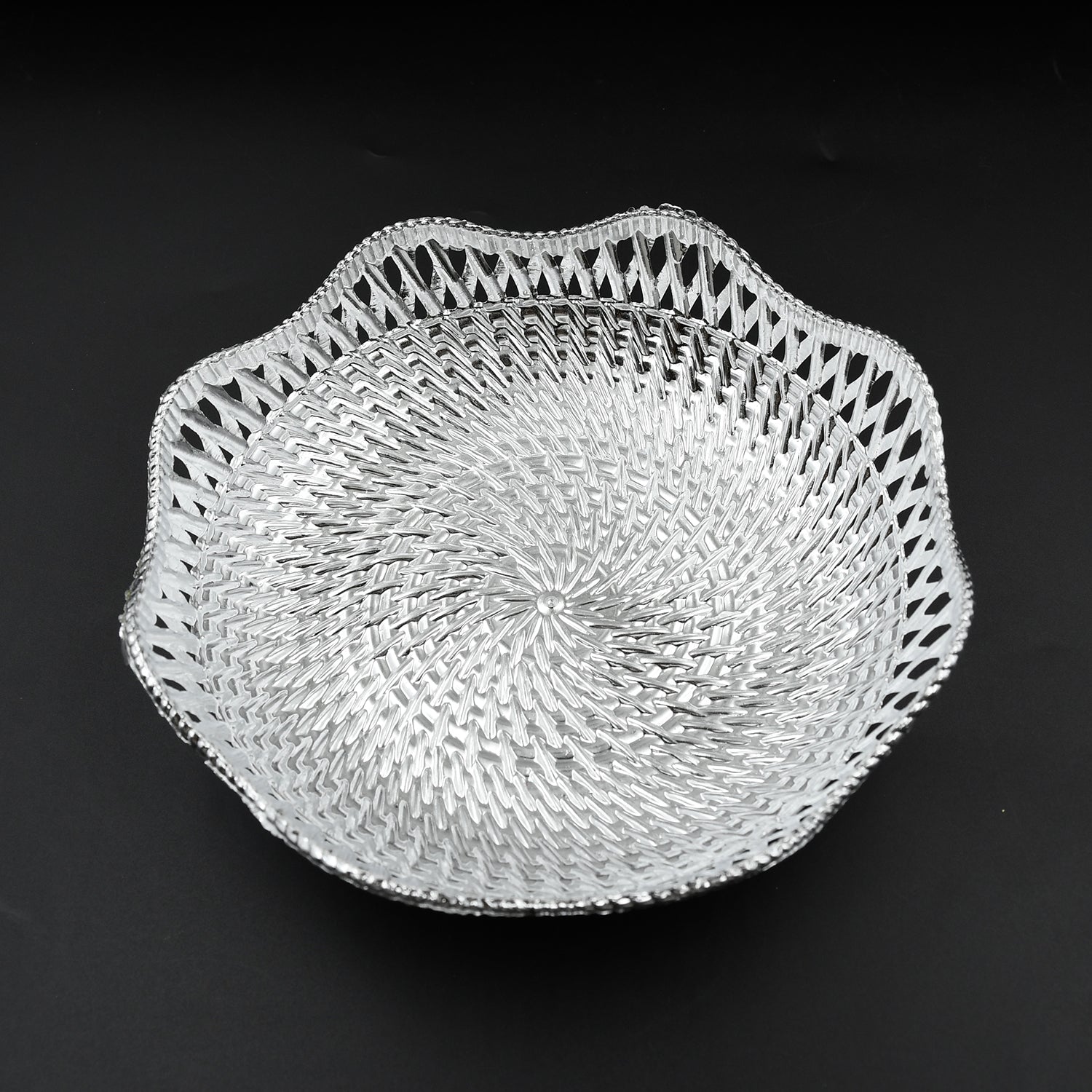 Traditional Round Serving Tray
