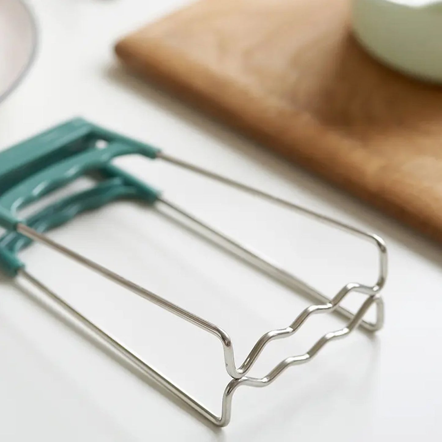 Bowl Plate Clip Lifter – 1 Pc