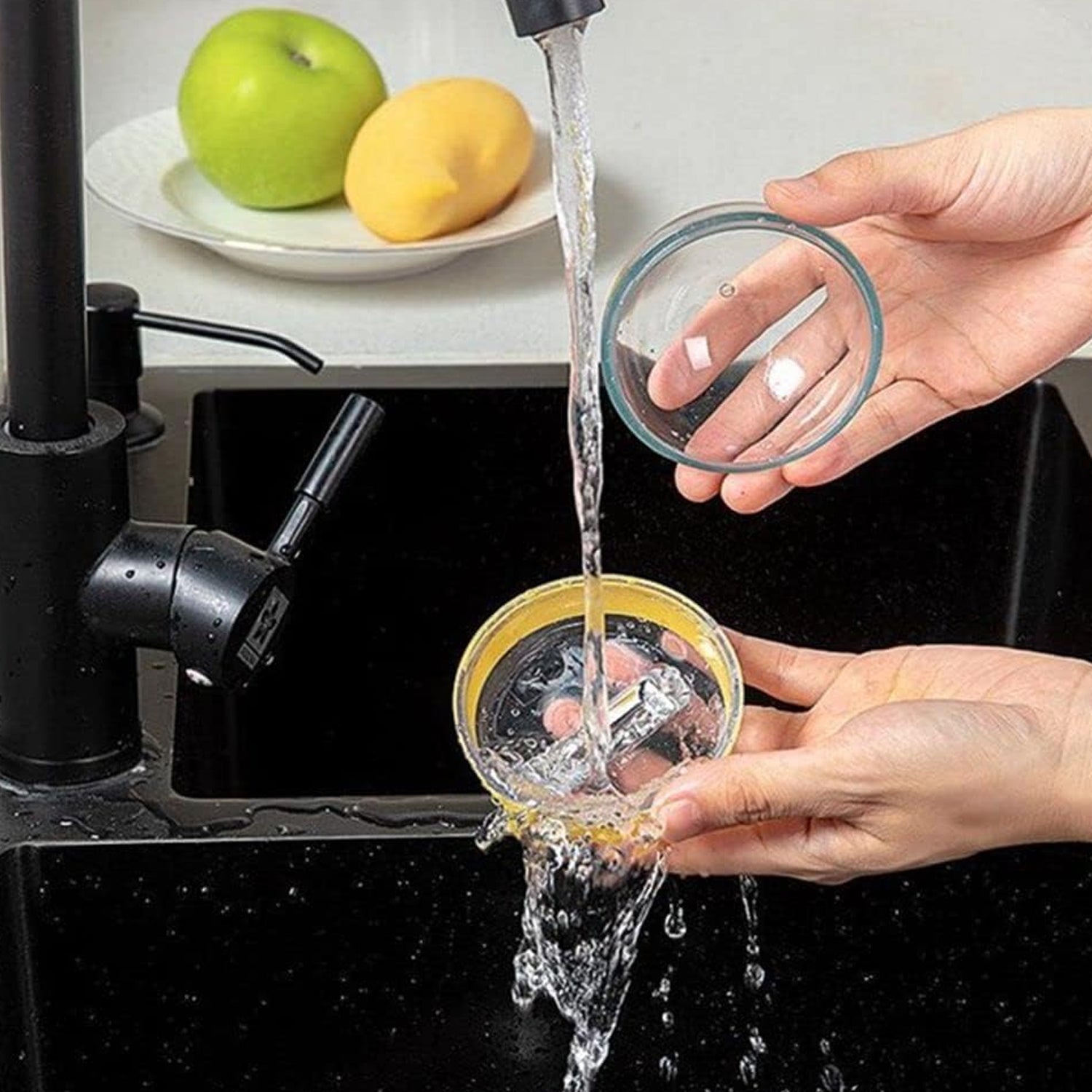 Round Peeler Container