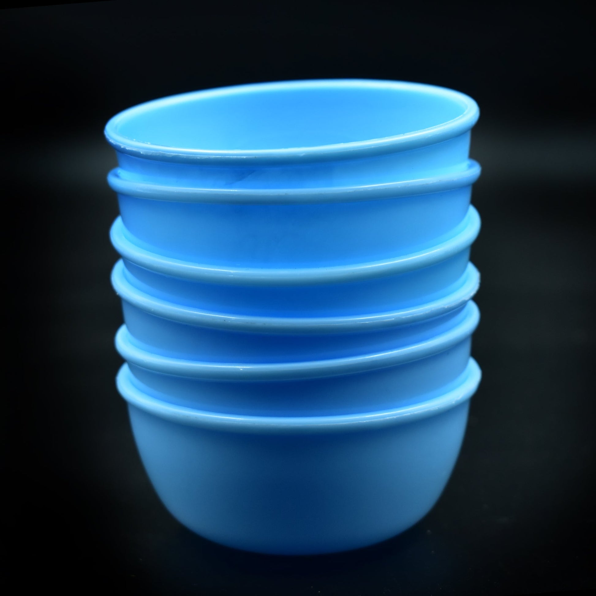 Small Plastic Bowl Set