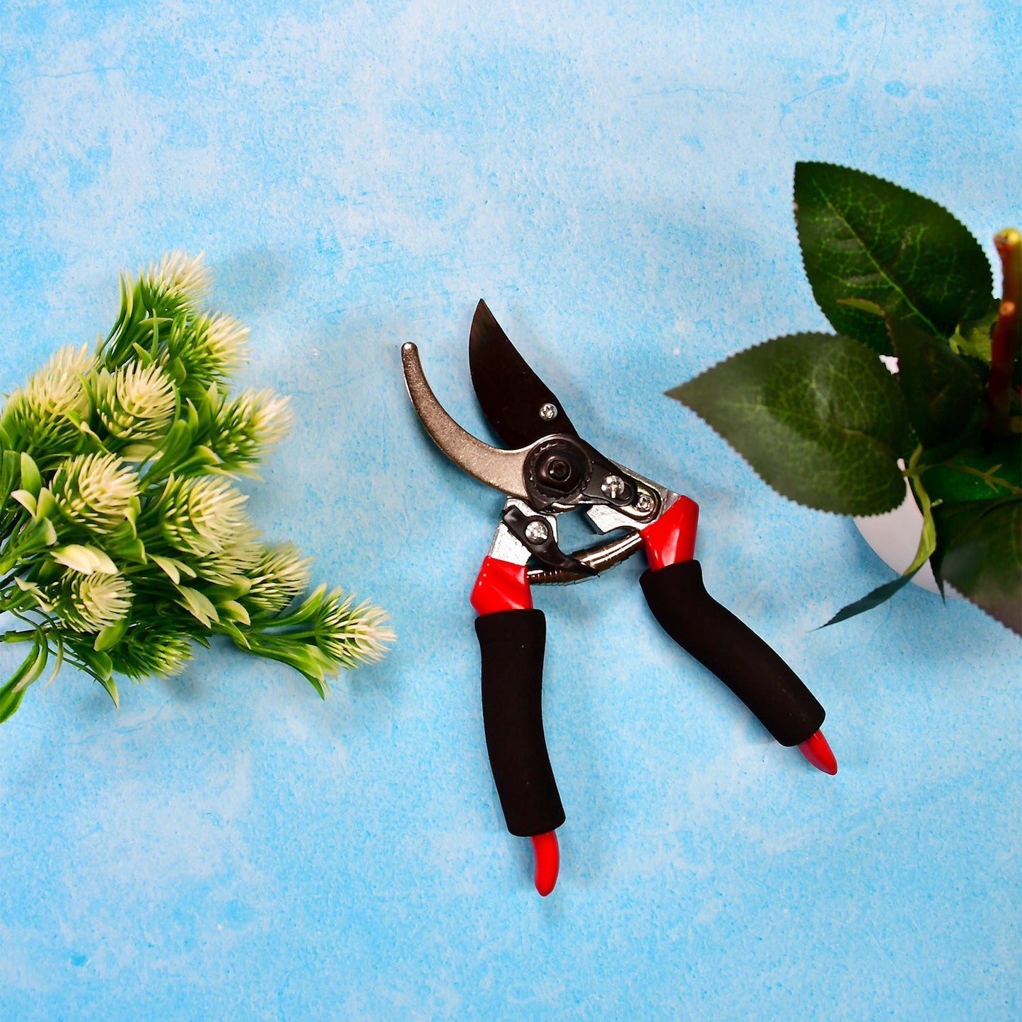 Sharp Garden Pruning Shears