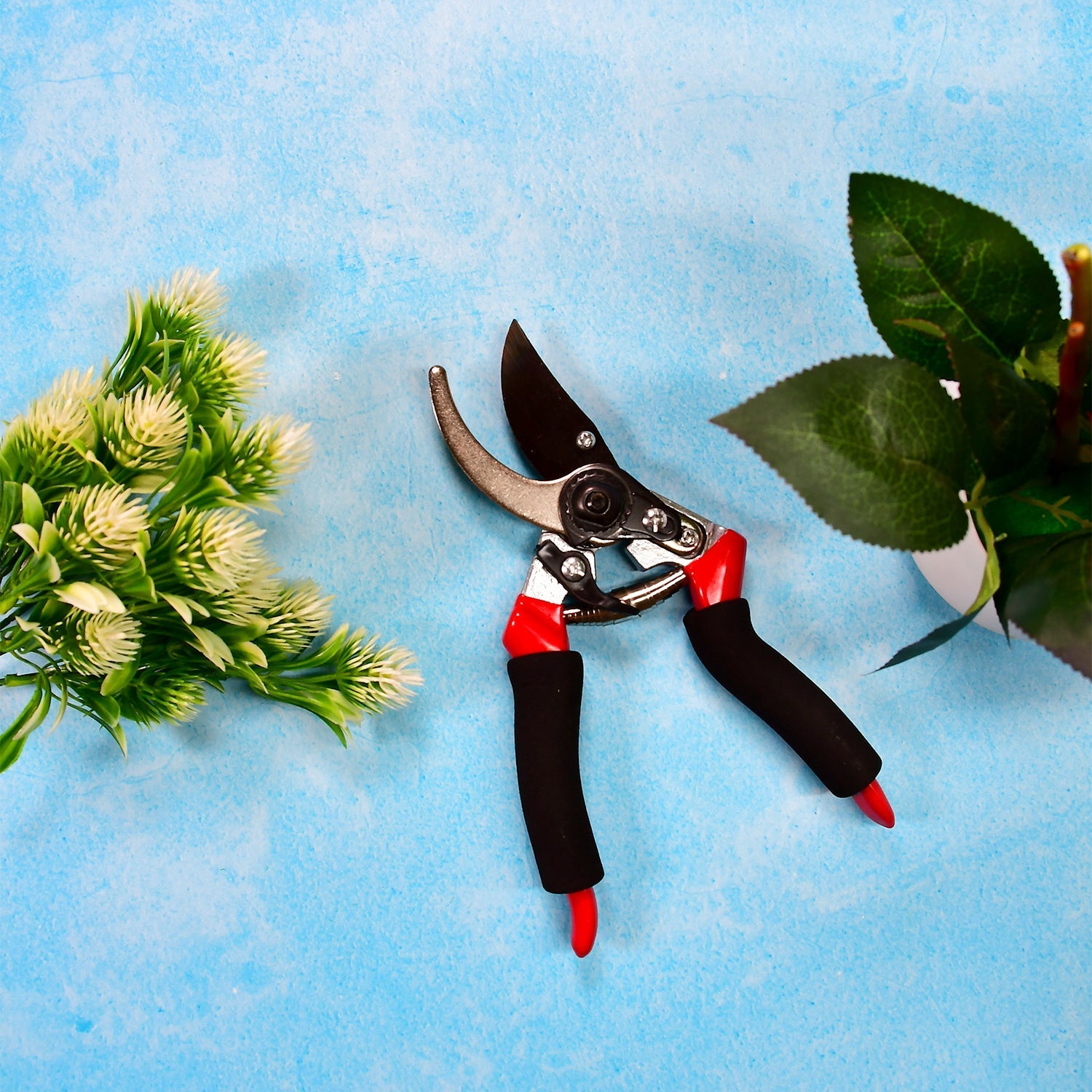 Sharp Garden Pruning Shears