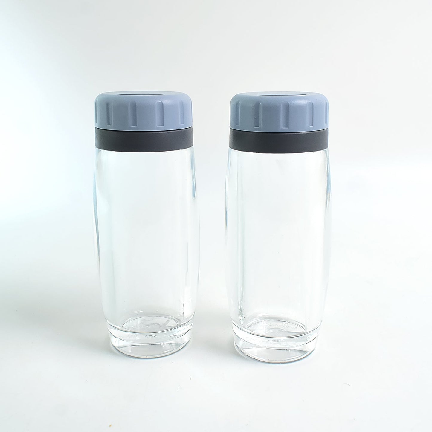 Acrylic Salt Pepper Shakers