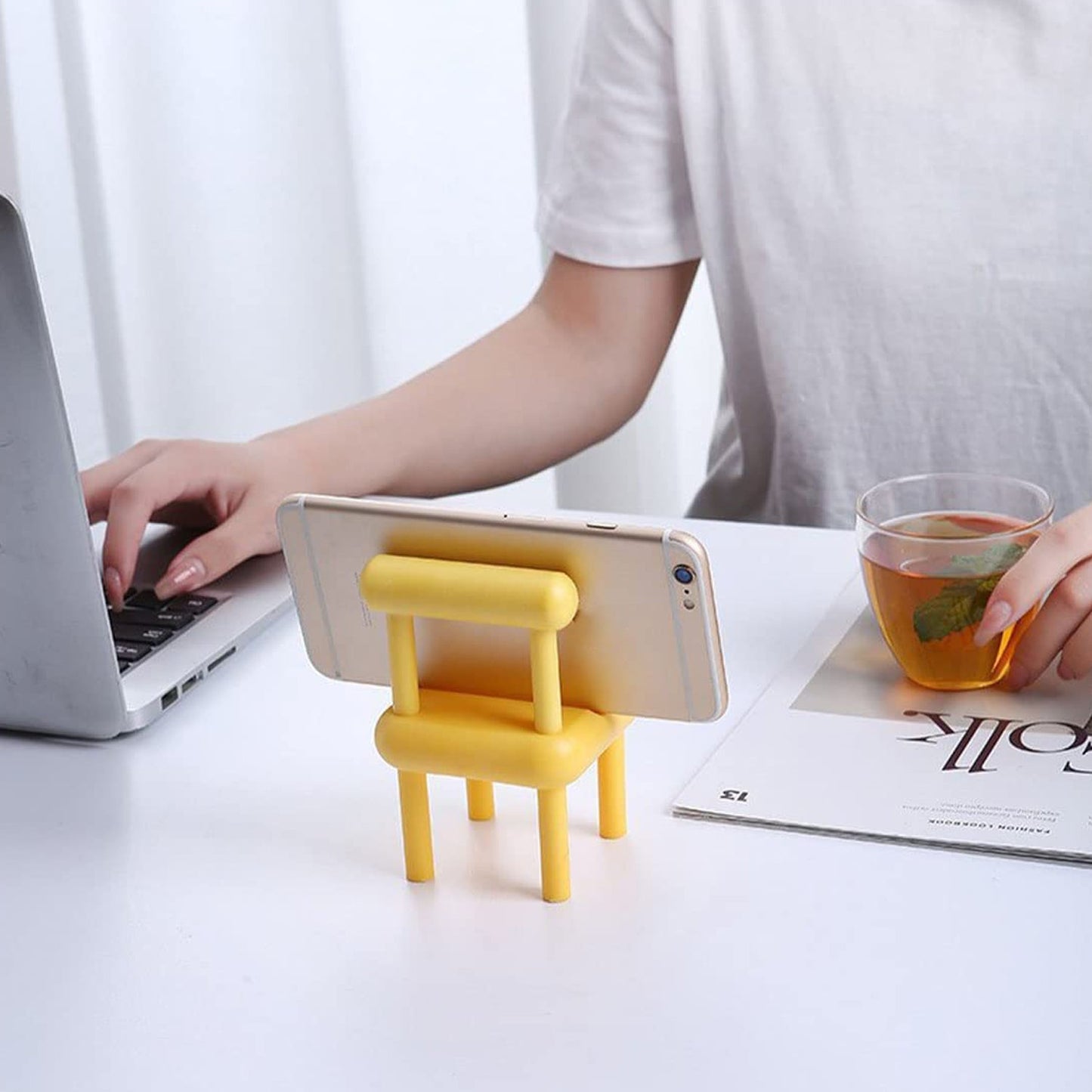 Mini Chair Phone Holder – 1 Pc