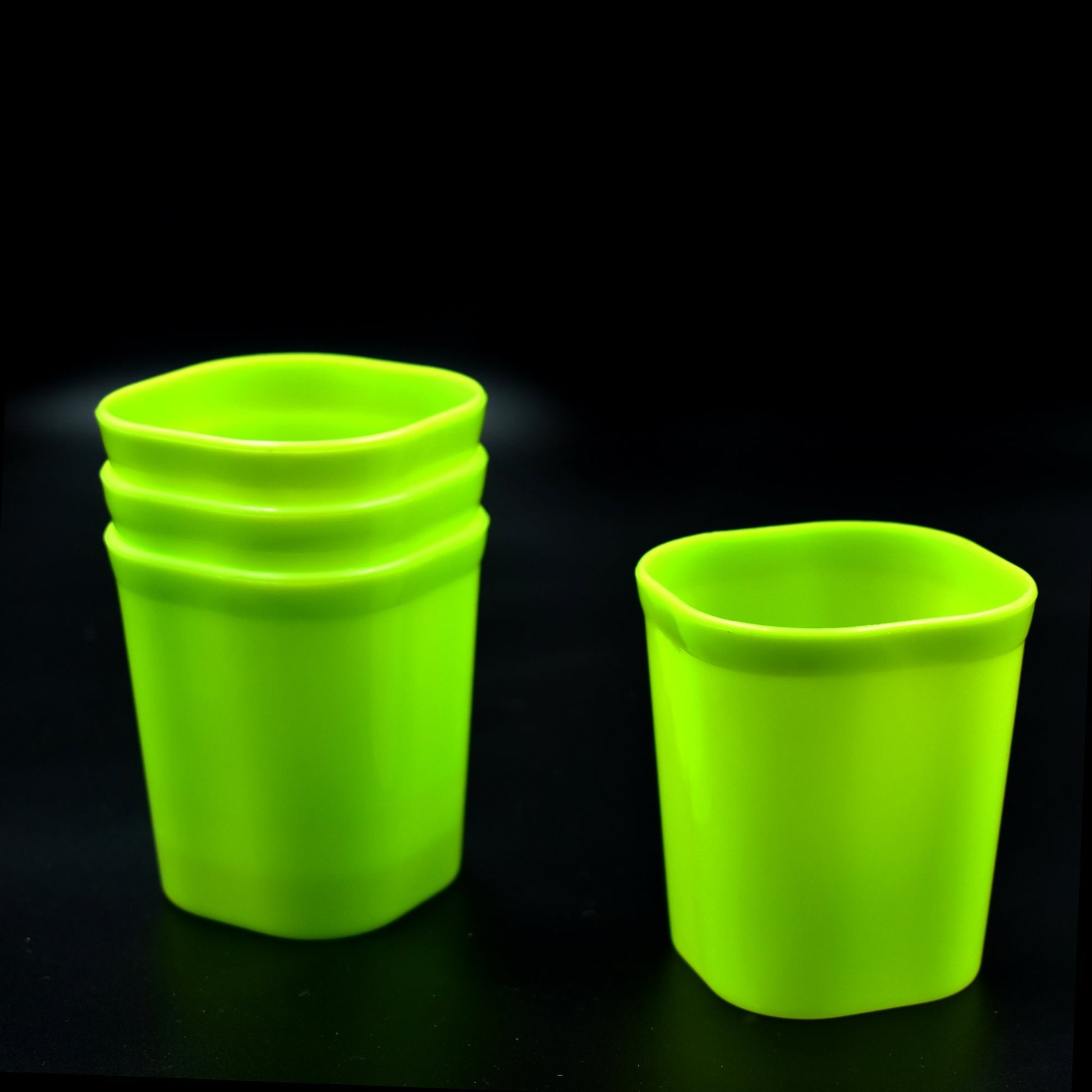 Plastic Drinking Glass Set