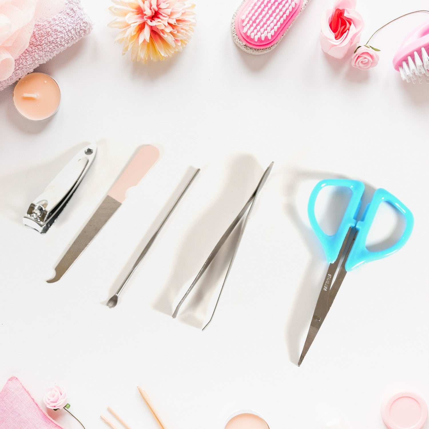 5 in 1 Manicure Grooming Kit