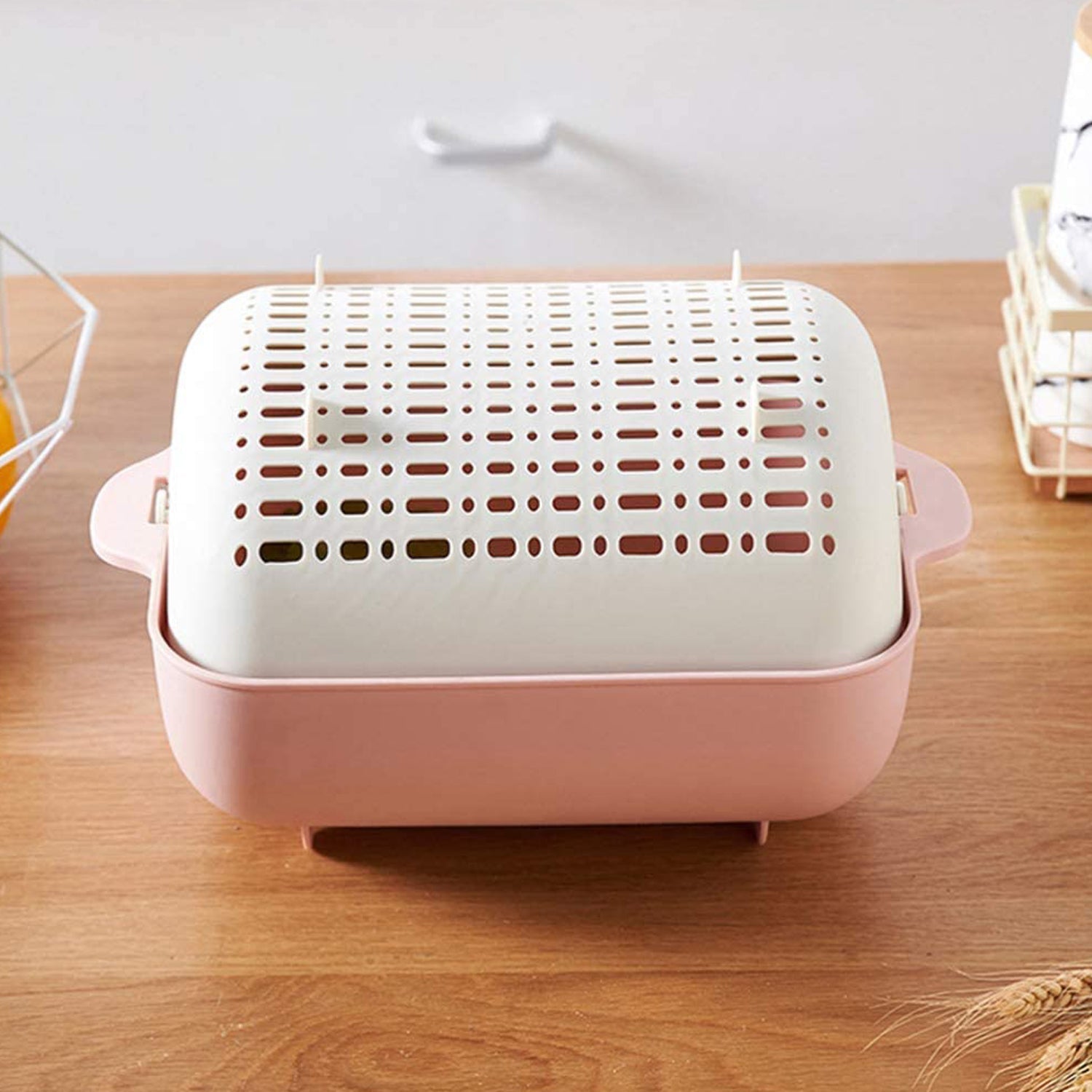 Tilt-and-Drain Colander Bowl