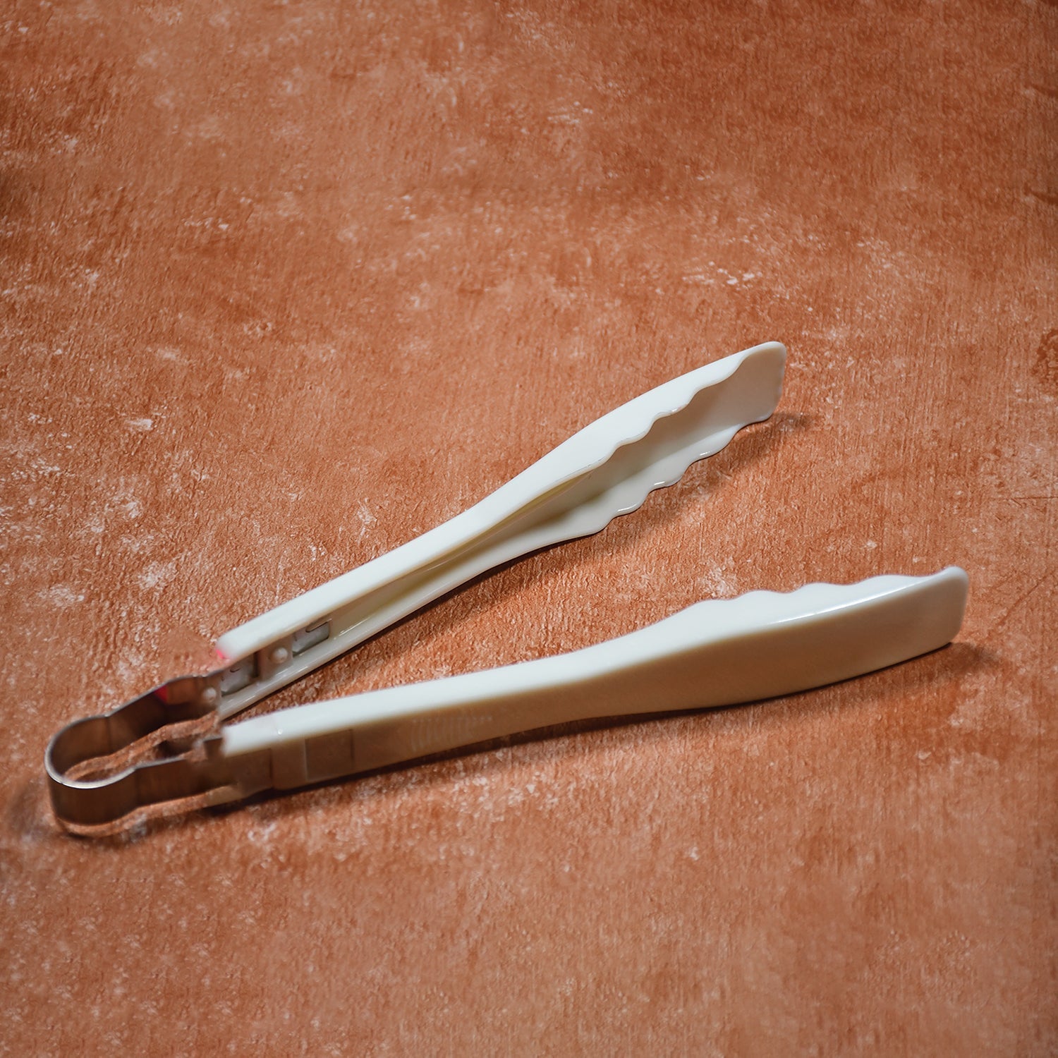 Ergonomic Kitchen Tongs