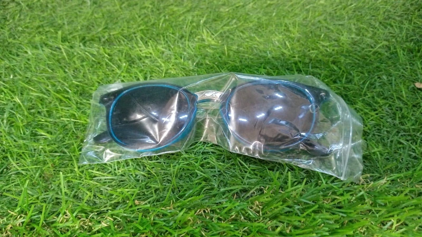 UV Protected Round Sunglasses