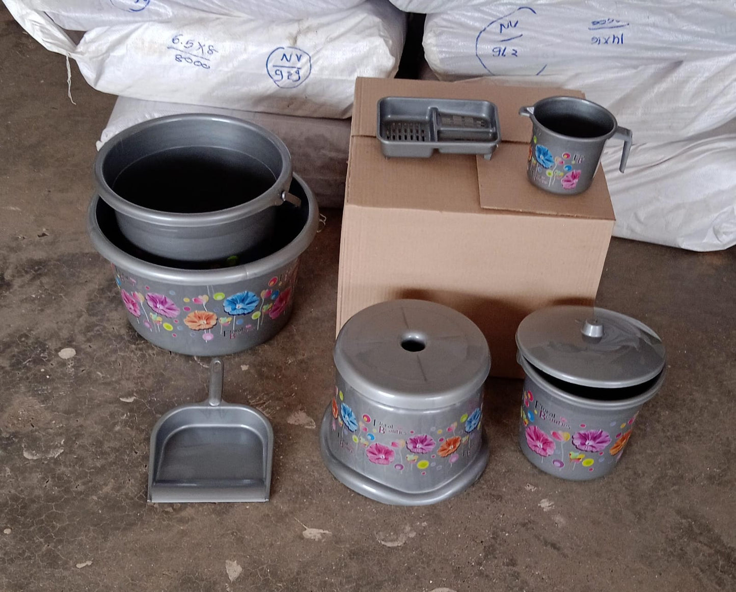 7-Piece Plastic Bathroom Set