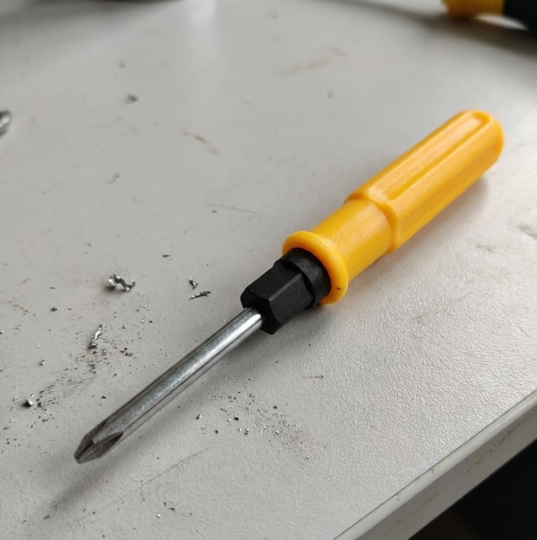 2-in-1 Multi-Tool Screwdriver