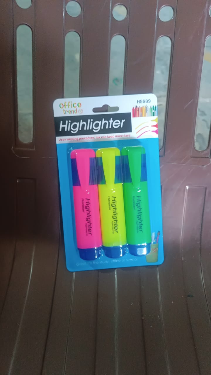 Highlighter Pens Set