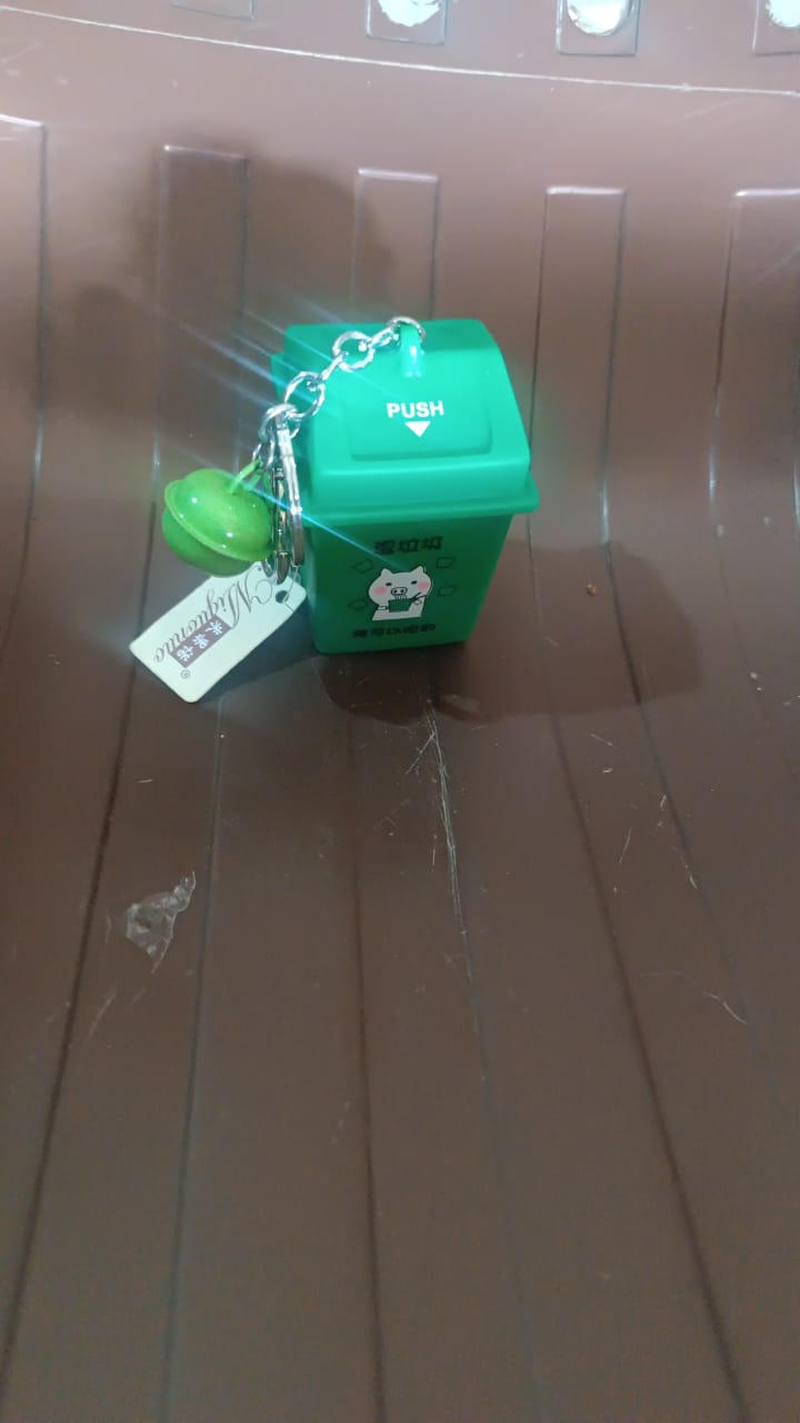 Recycling Bin Keychain