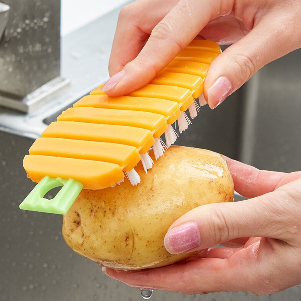 Carrot-Shaped Vegetable Scrub Brush