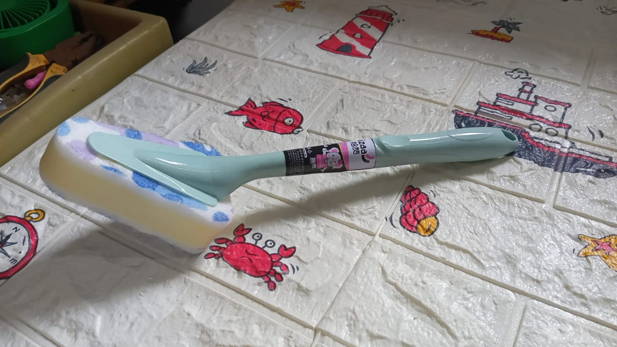 Long Handle Corner Brush