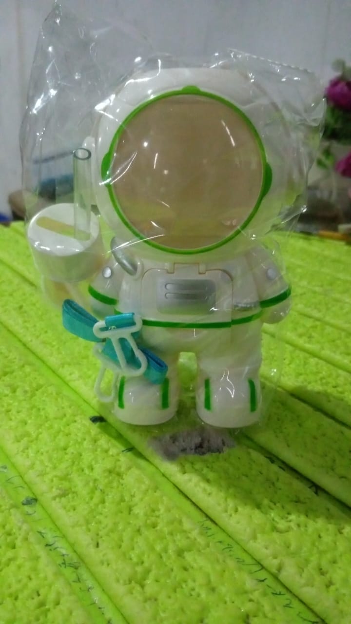Astronaut Shape Water Dispenser