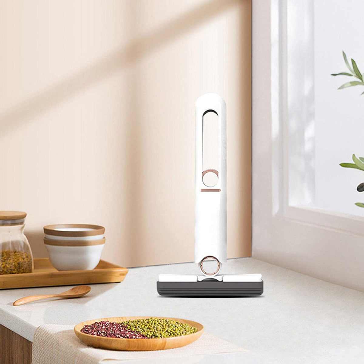 Self- squeeze Mini Table Mop
