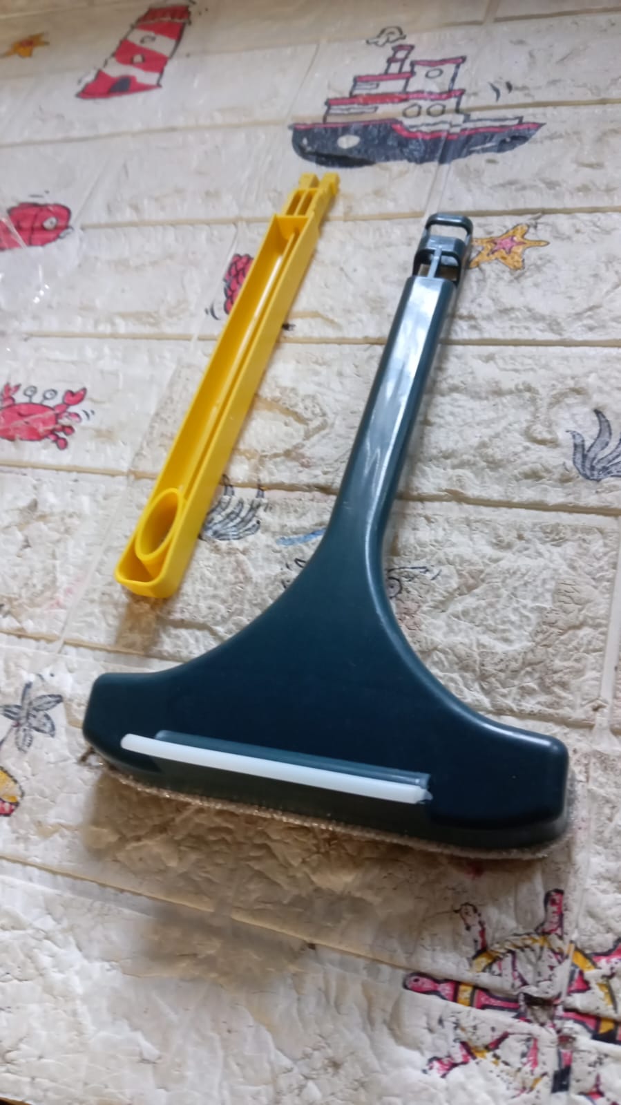 Mesh Cleaner Brush
