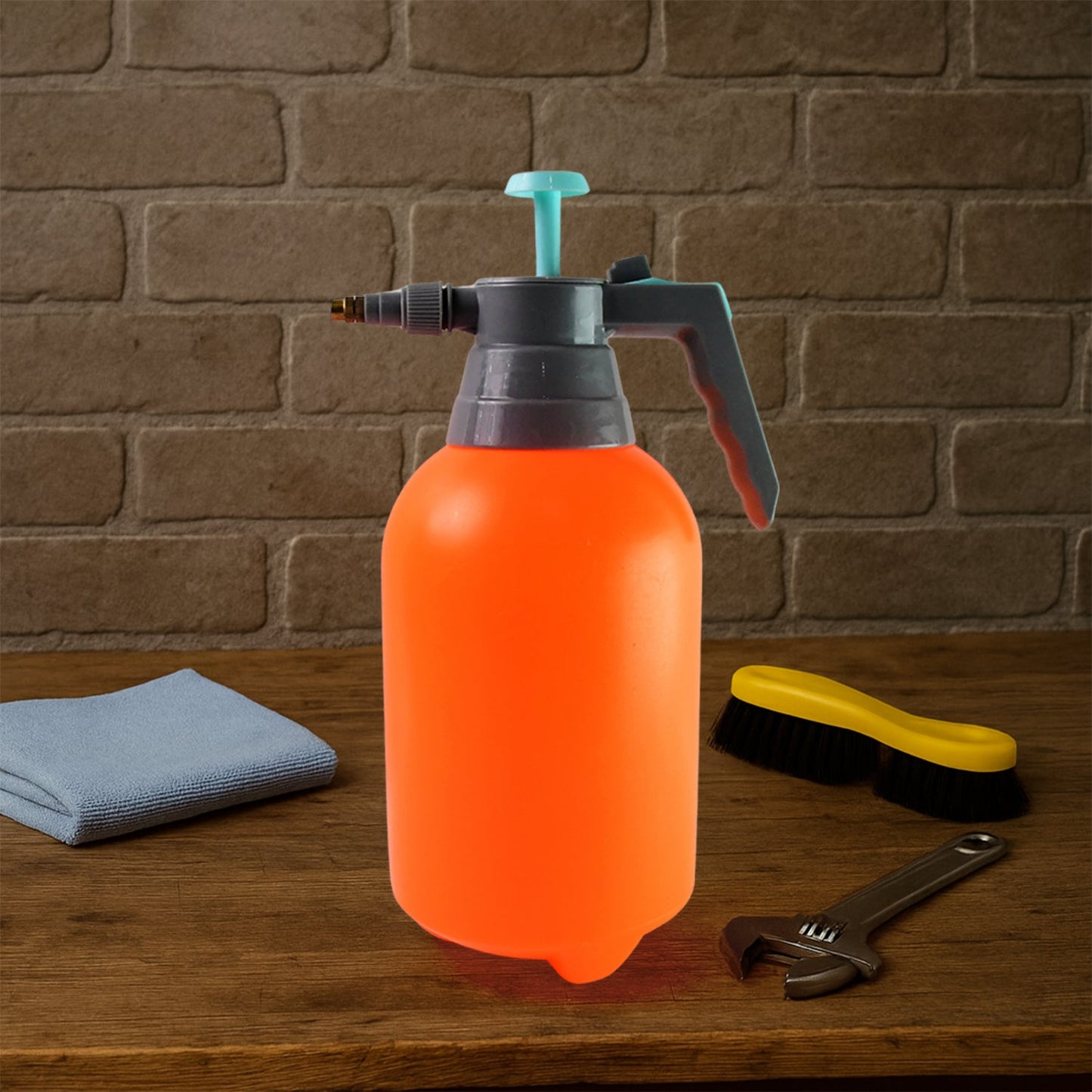 Adjustable Pressure Garden Sprayer