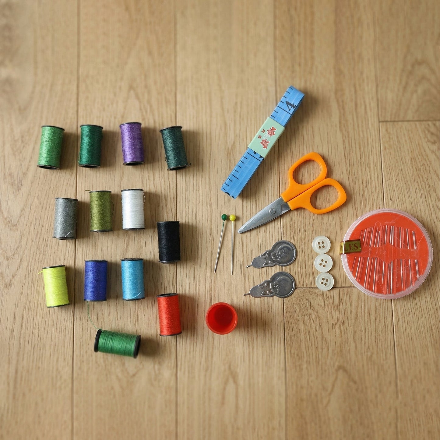 Portable Emergency Sewing Kit