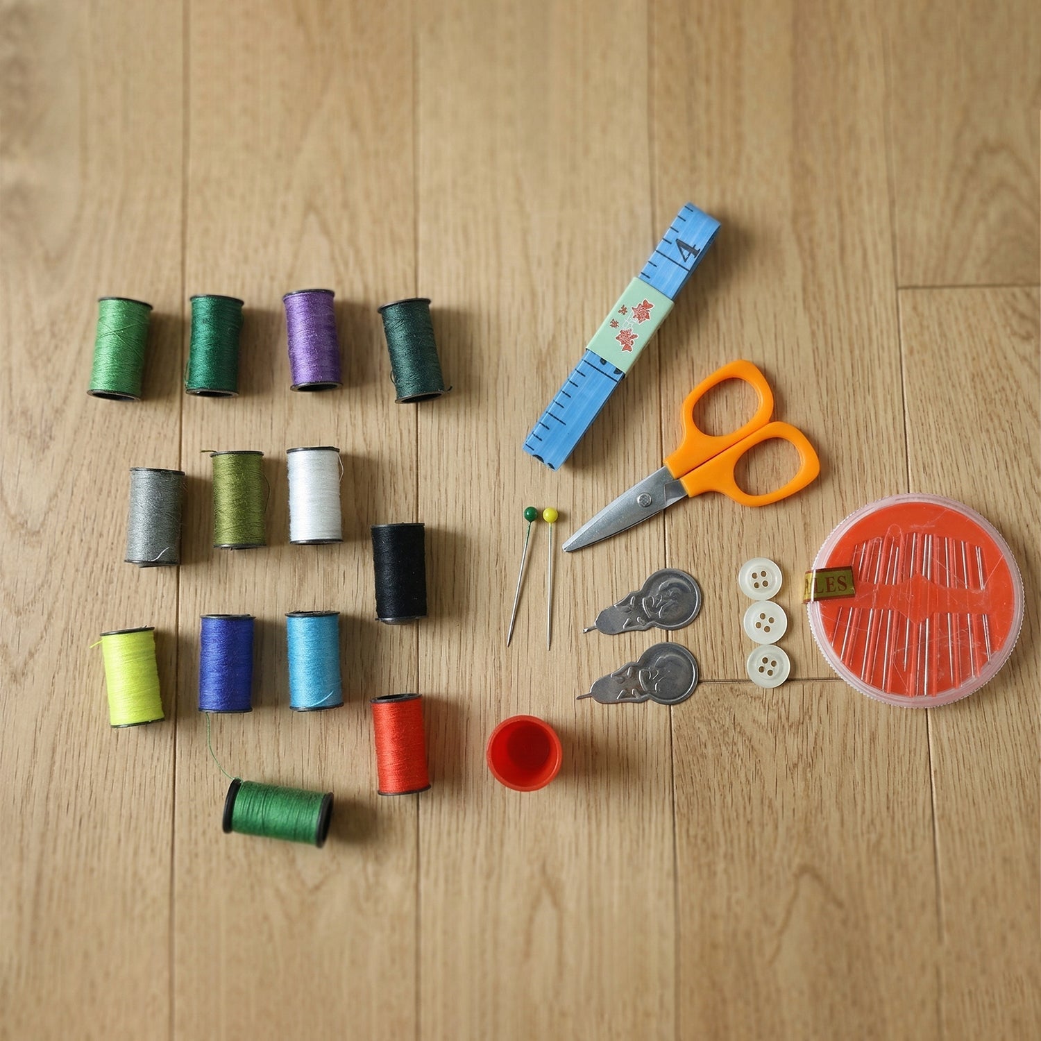 Portable Emergency Sewing Kit