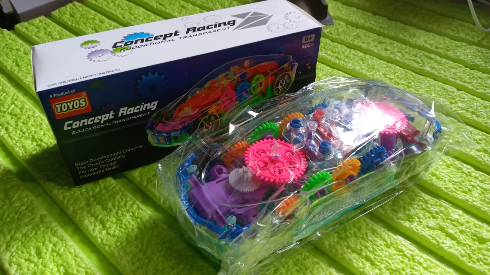 Transparent Gear Car Toy – 360° Rotating