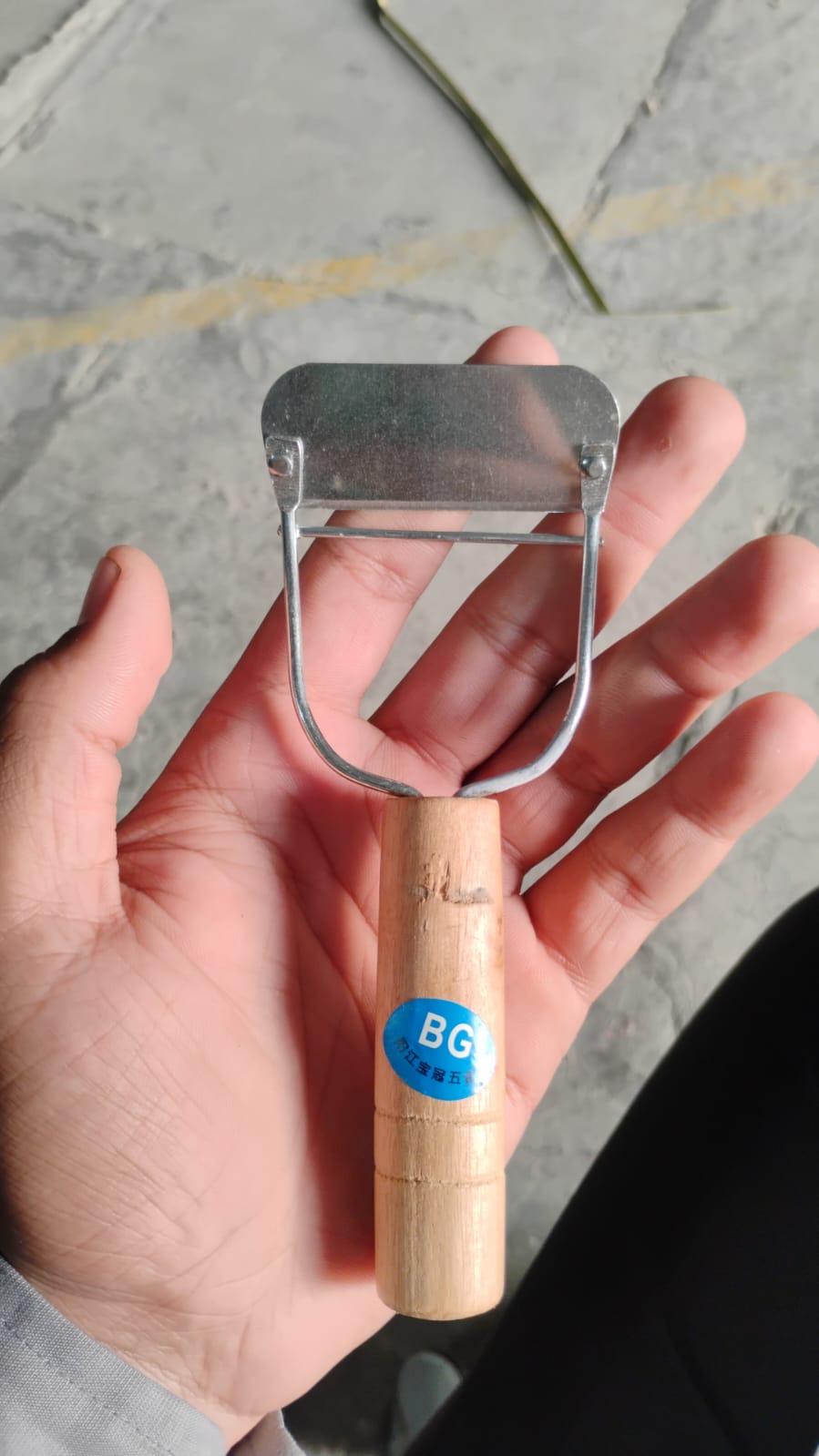 Wooden Handle Peeler
