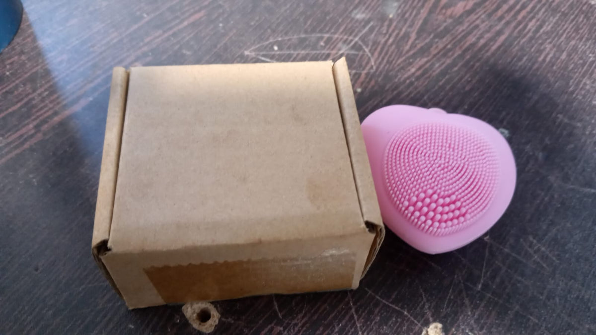 HeartGlow Face Cleansing Brush