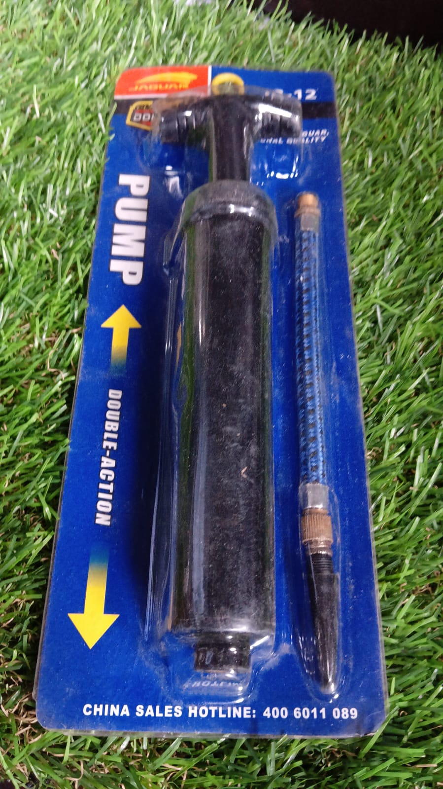 Compact Sports Ball Pump