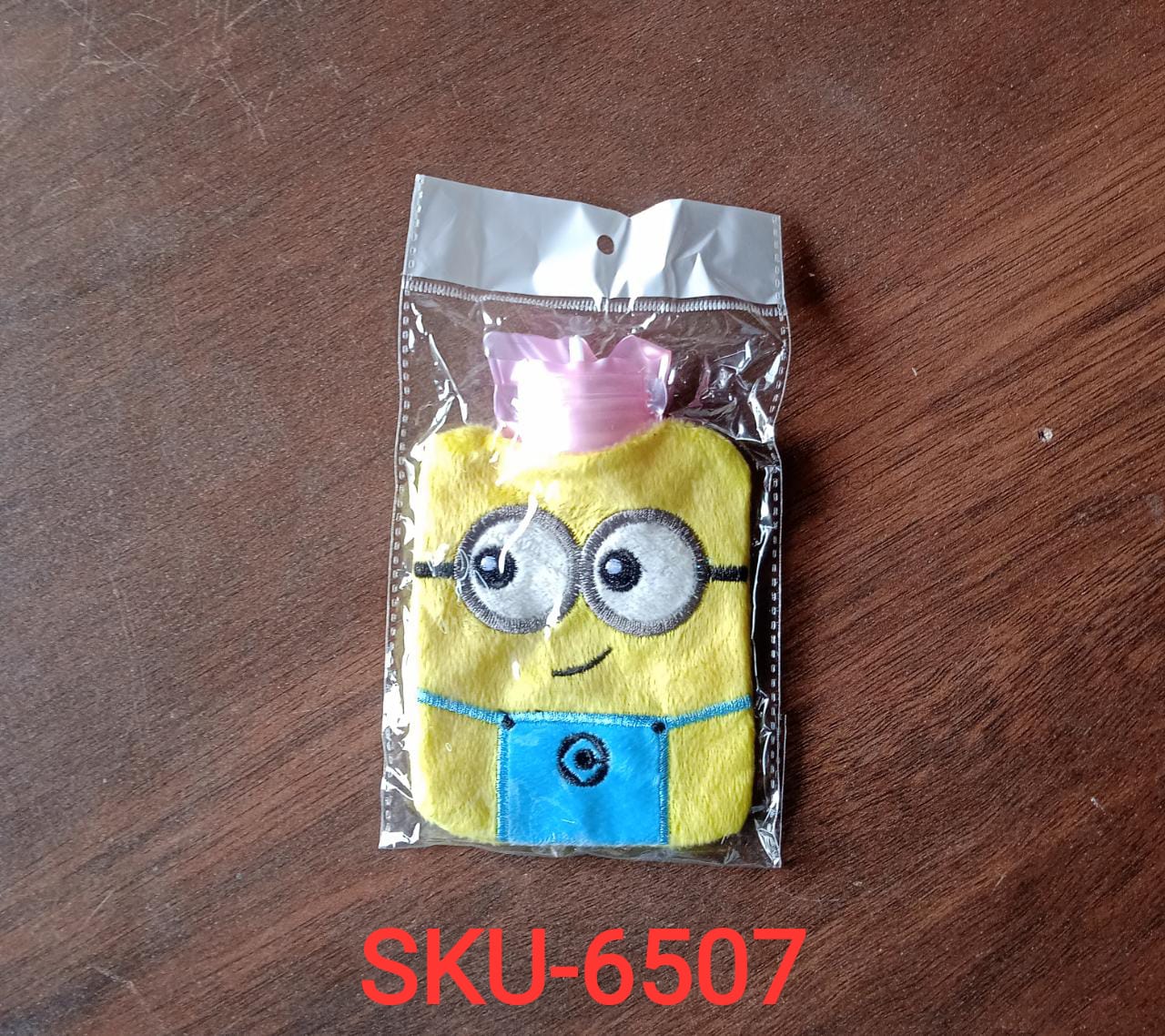 2-Eye Minions Hot Water Bottle with Cover