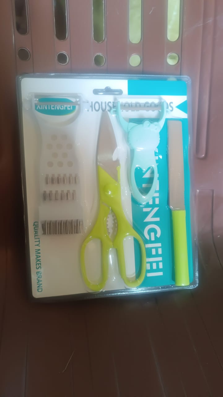 4-piece Kitchen Cutting Set