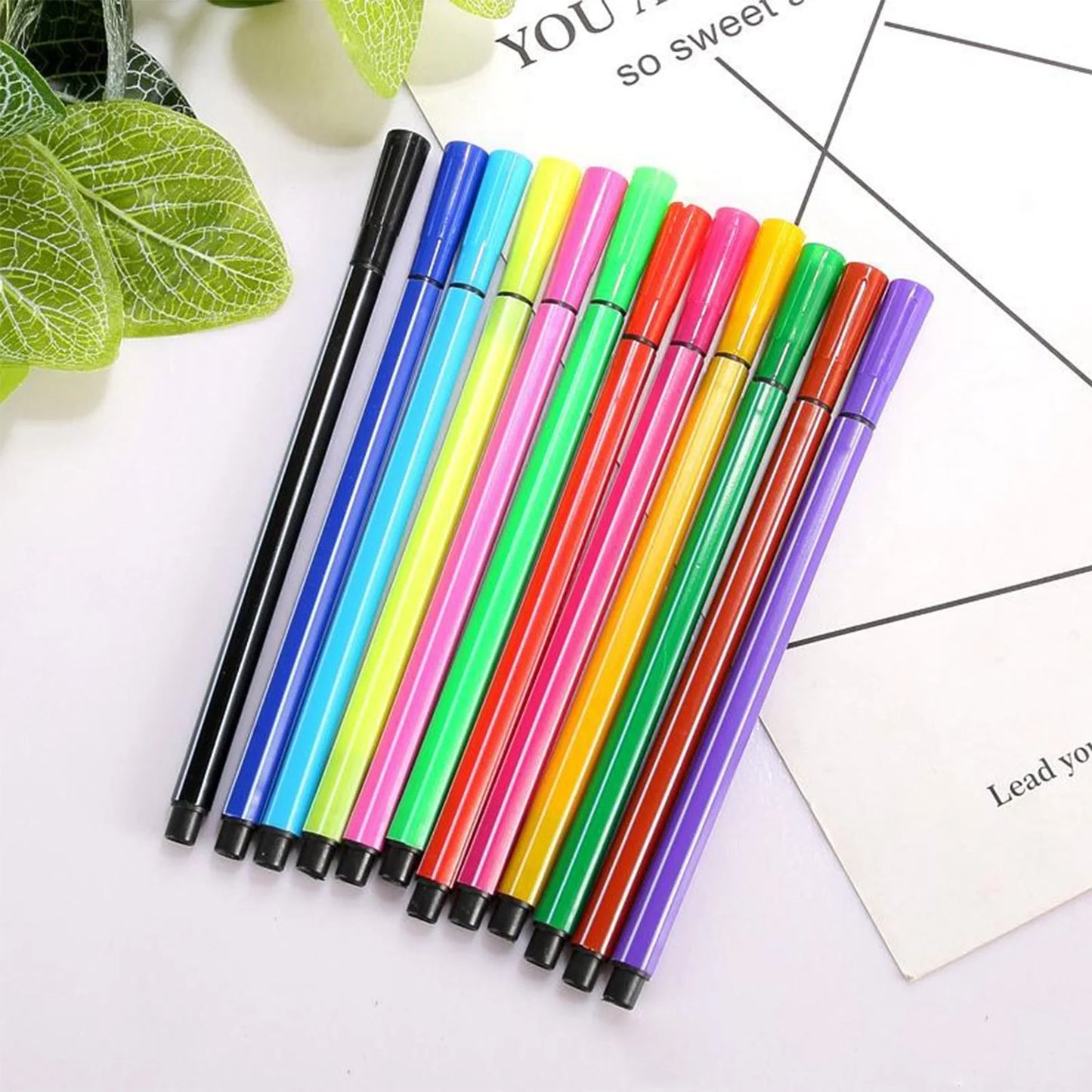 12-color sketch pen set with capped multicolor markers, 12 pens