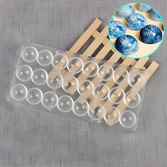 Reusable lollipop maker mold with clear plastic tray and wooden sticks