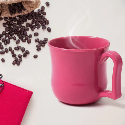 Plastic coffee/tea mug, pink, with handle