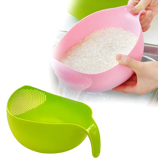 Thick rice drain basket, pink scoop with fine mesh base; green basket in view