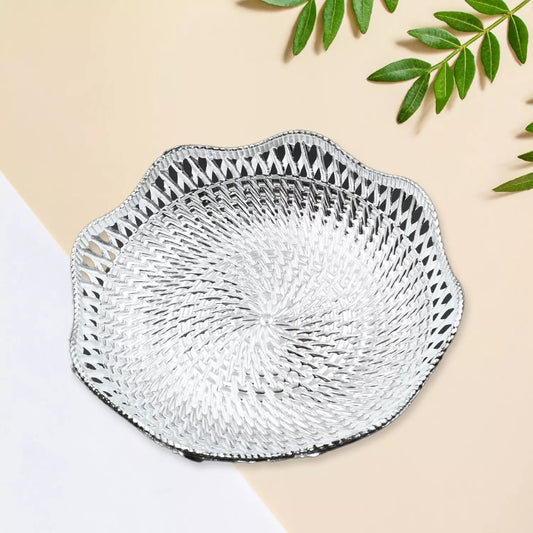 Round serving tray, woven silver tone with scalloped edge